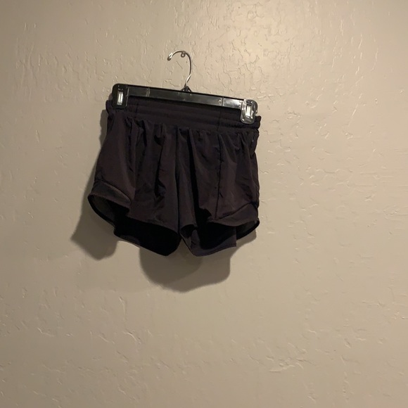 Black Hotty Hot Low-Rise 2.5” - Picture 2 of 2